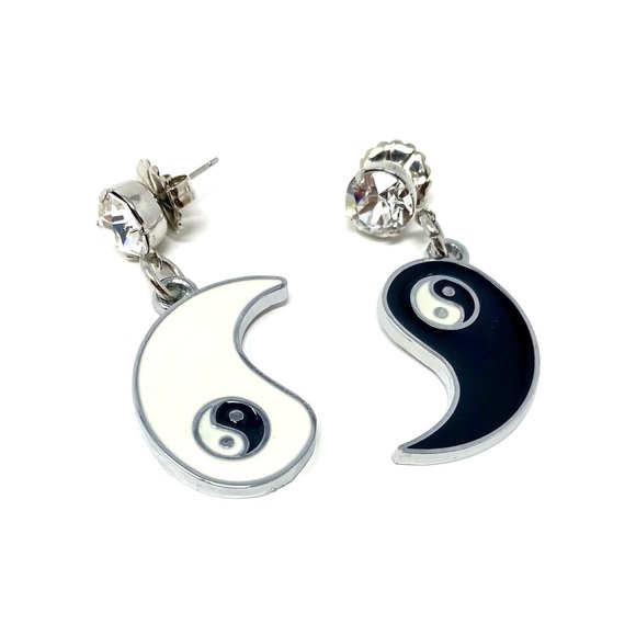 New Free People Yin Yang Earrings Dangle Black White - Picture 2 of 5